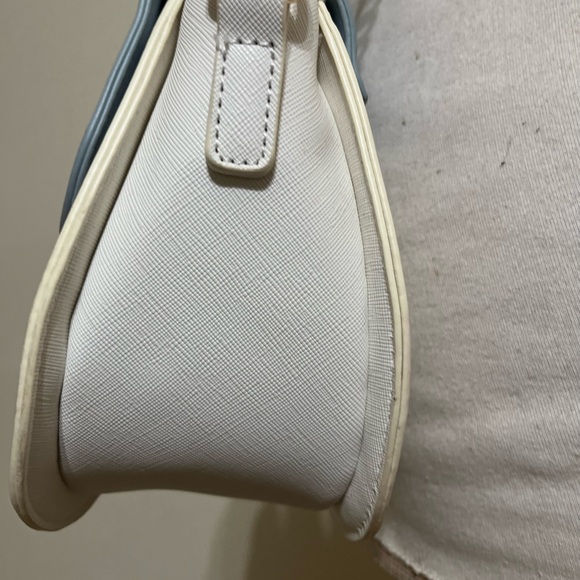 Danielle Nicole Cinderella crossbody for Disney Loungefly. - Picture 10 of 11